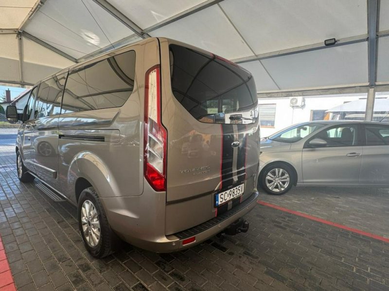 Ford Tourneo Custom