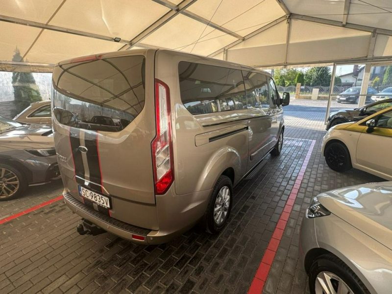 Ford Tourneo Custom