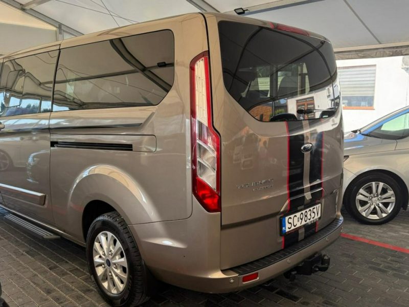 Ford Tourneo Custom
