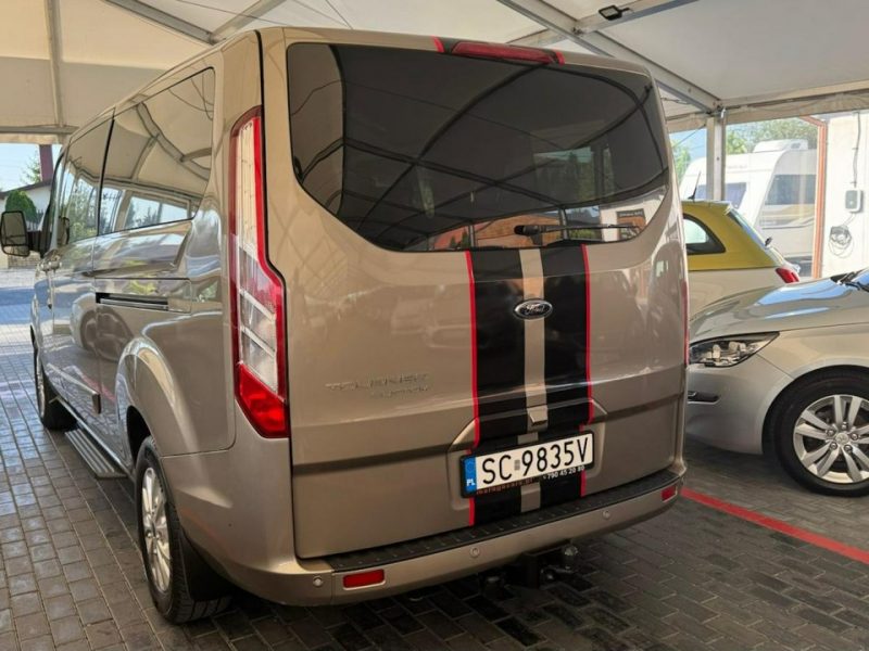 Ford Tourneo Custom