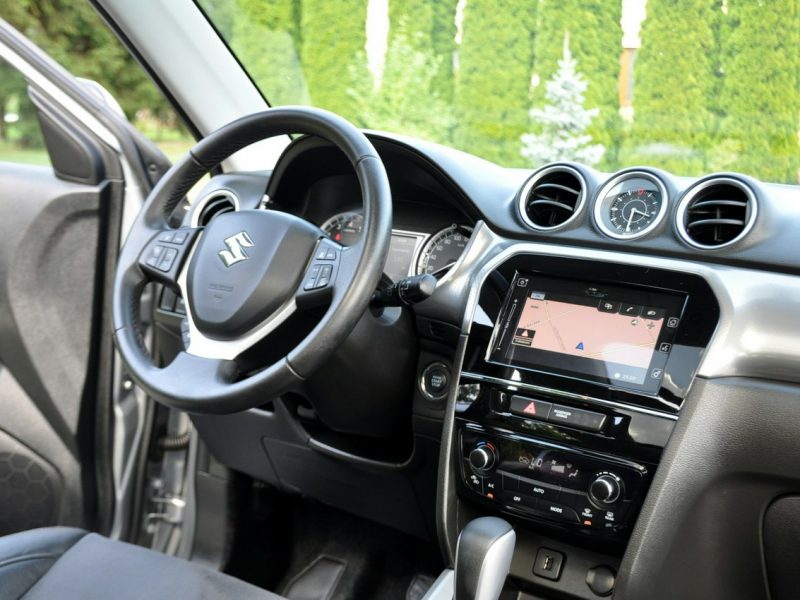 Suzuki Vitara 1.6i(120KM)*4x4*Radar*Full Led*Navi*Kamera*Panorama*Skóry*Alu17"FULL II (2015-2019)