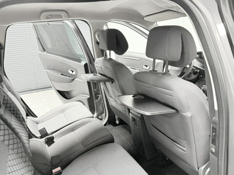 Renault Grand Scenic 1.9 DCi 130KM* I-Lift * DYNAMIQUE *Navi * Kamerka * Tempomat *7 Miejsc III (2016-2021)