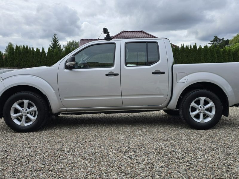 Nissan Navara Pług i solarka III (2005-2014)