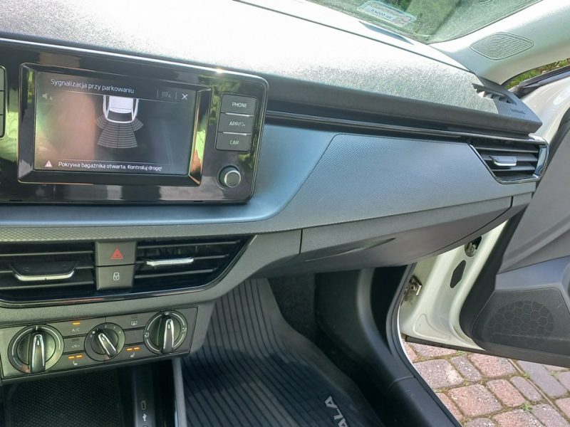 Škoda Scala REZERWACJA !!! Grzane fotele Kamera cofania Kier.wielof. FV23%
