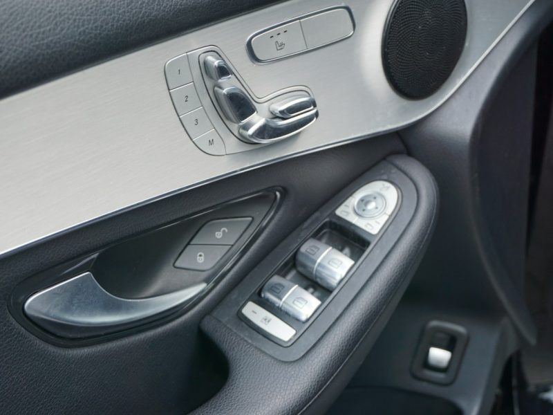 Mercedes GLC 300 zarejestrowany, ubezpieczony, f-ra 23% I (2015-2022)
