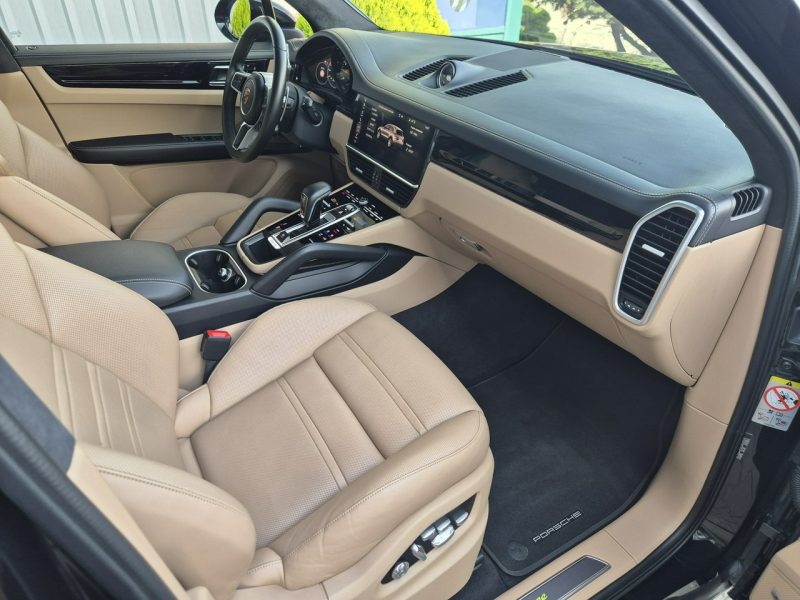 Porsche Cayenne e-Hybrid. Wentylacja. BOSE. Panorama. Monitory. Gwaracja 07.2026. FV. III(2017-)