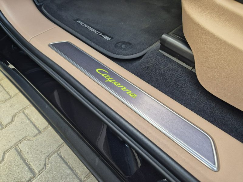 Porsche Cayenne e-Hybrid. Wentylacja. BOSE. Panorama. Monitory. Gwaracja 07.2026. FV. III(2017-)
