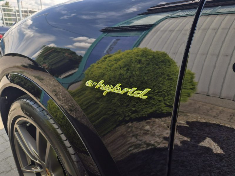 Porsche Cayenne e-Hybrid. Wentylacja. BOSE. Panorama. Monitory. Gwaracja 07.2026. FV. III(2017-)