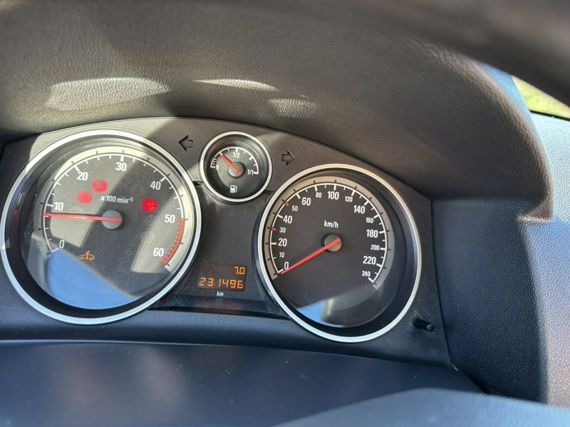 Opel Astra Nowe opony wielosezonowe, nowe turbo, nowe sprzęgło, klimatronik H (2004-2014)