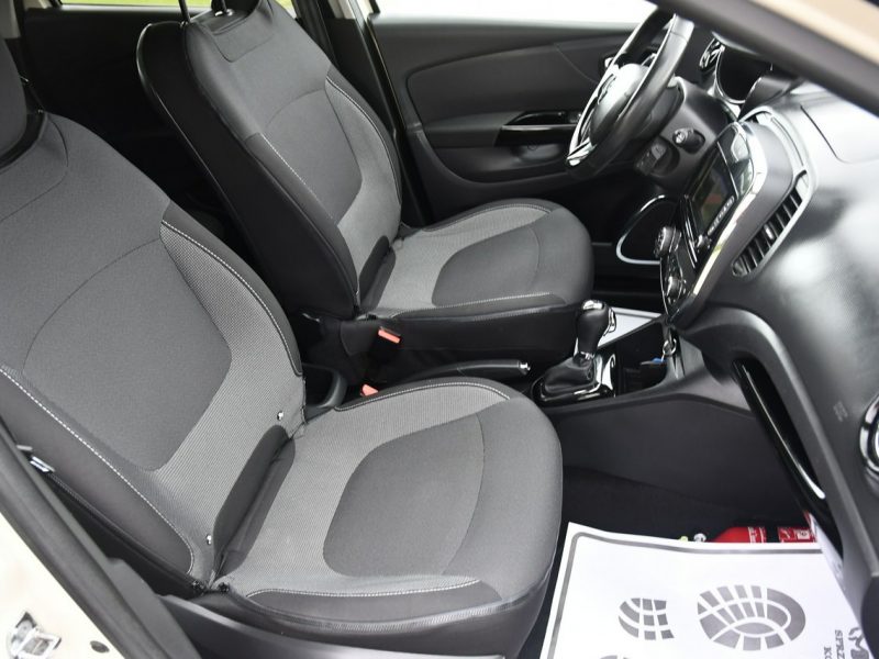 Renault Captur 1,2Turbo Benz. Automat.Navi.Kam.Cof.Parktronic.Ledy.Tempomat I (2013-2019)