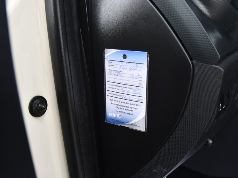 Renault Captur 1,2Turbo Benz. Automat.Navi.Kam.Cof.Parktronic.Ledy.Tempomat I (2013-2019)