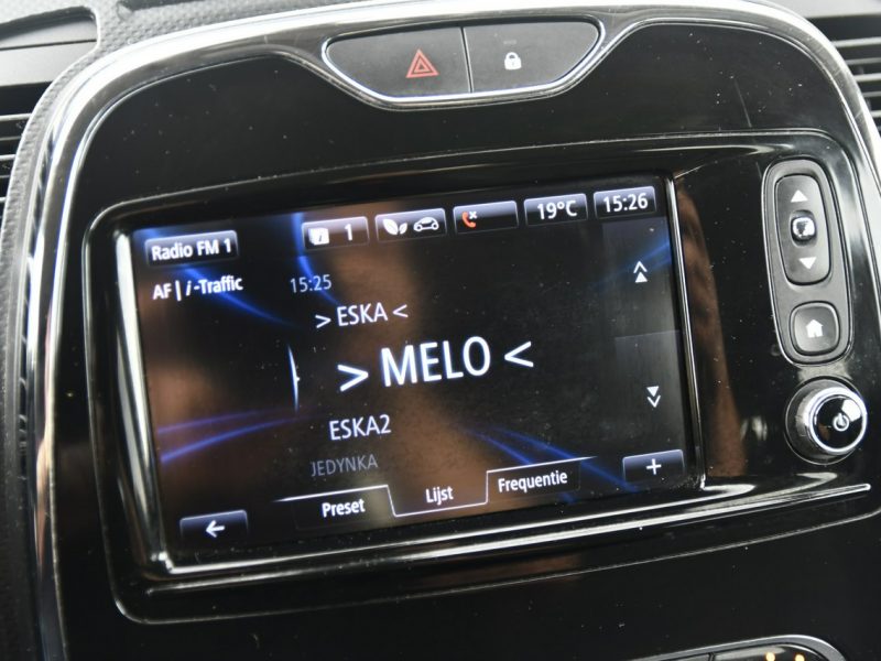Renault Captur 1,2Turbo Benz. Automat.Navi.Kam.Cof.Parktronic.Ledy.Tempomat I (2013-2019)
