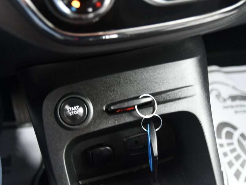 Renault Captur 1,2Turbo Benz. Automat.Navi.Kam.Cof.Parktronic.Ledy.Tempomat I (2013-2019)