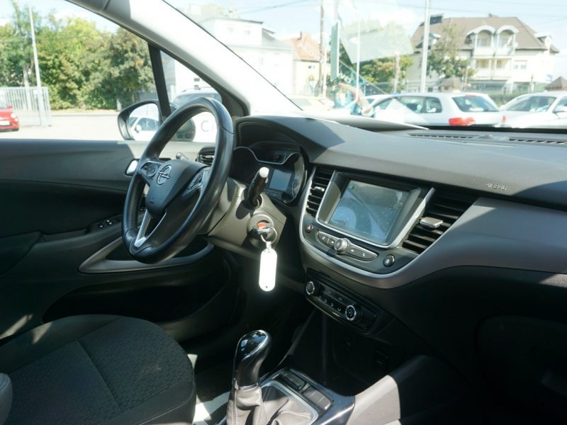 Opel Crossland X polski salon, niski przebieg