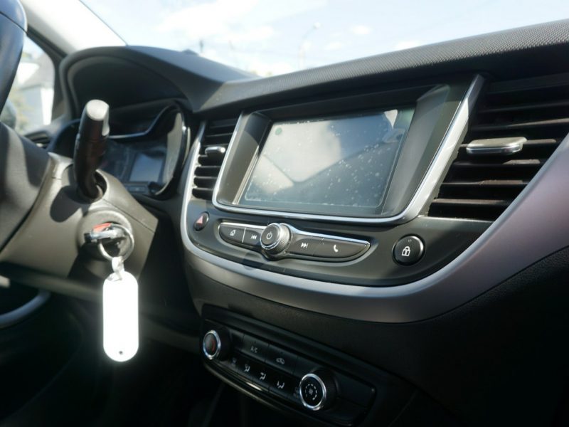 Opel Crossland X polski salon, niski przebieg