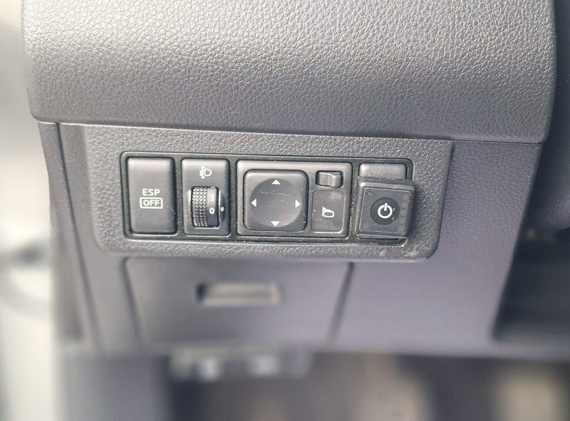 Nissan Tiida climatronic zarejestrowany super stan I [C11] (2004-2012)