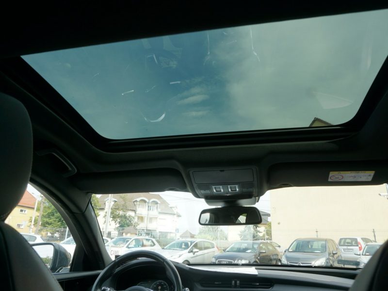 Jaguar XF zarejestrowany, ubezpieczony , f-ra VAT 23%, niski przebieg X260 (2015-)