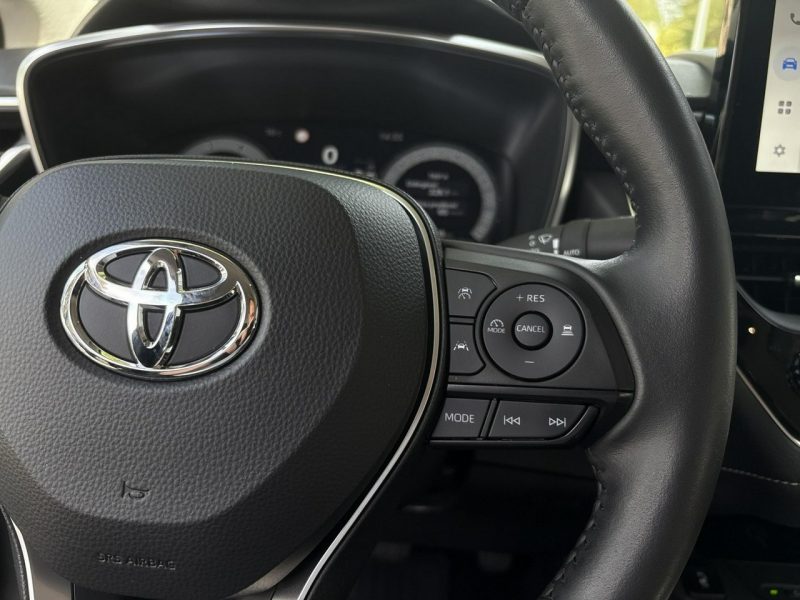 Toyota Corolla 1.8 Hybrid COMFORT TECH, salon Polska, gwarancja, FV23% Seria E16 (2012-)