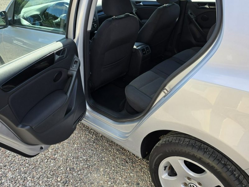 Volkswagen Golf 2xPDC, AC auto VI (2008-2012)