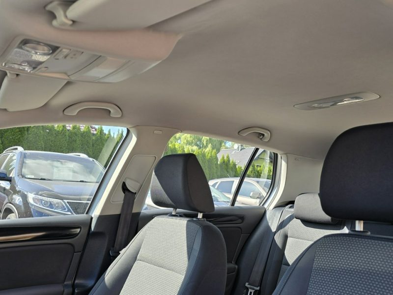Volkswagen Golf 2xPDC, AC auto VI (2008-2012)