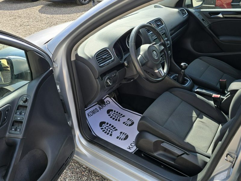 Volkswagen Golf 2xPDC, AC auto VI (2008-2012)