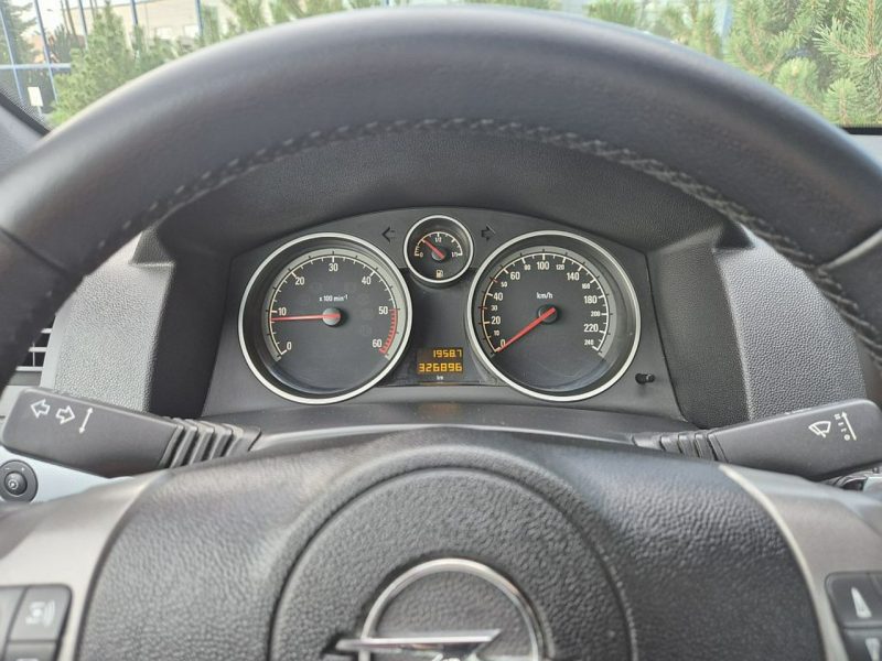 Opel Astra GWARANCJA 1.9 CDTI * 150 KM * alu 16 cali * serwisowany * warszawa H (2004-2014)