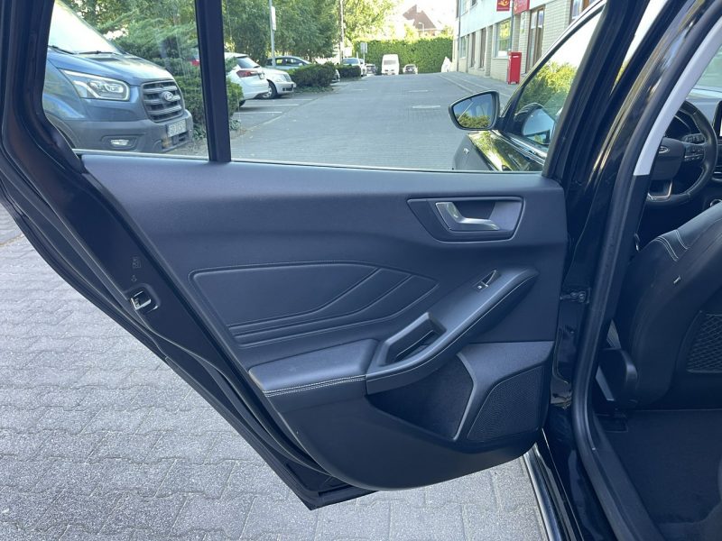 Ford Focus Vignale Mk4 (2018-)