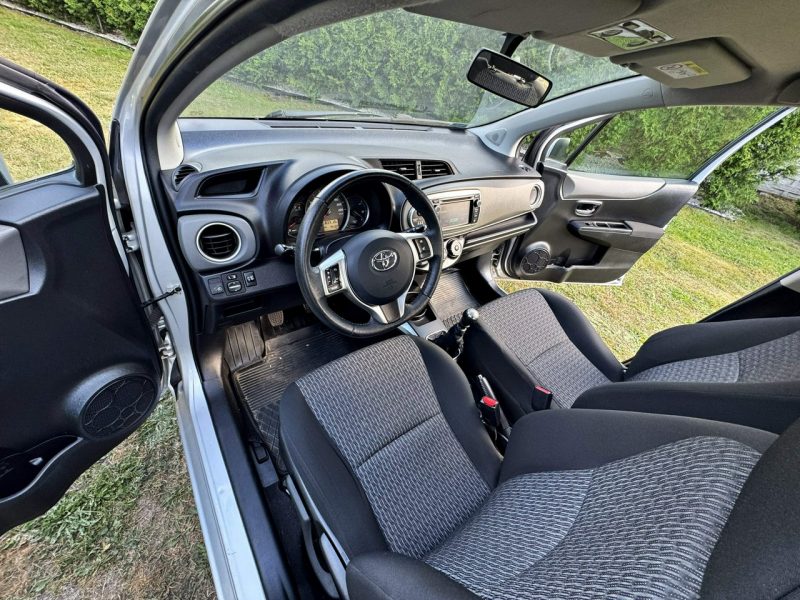 Toyota Yaris 1,3 VVTi- 99KM B+G Kamera Cofania Navi Klima 5D 74.000km III (2011-2019)