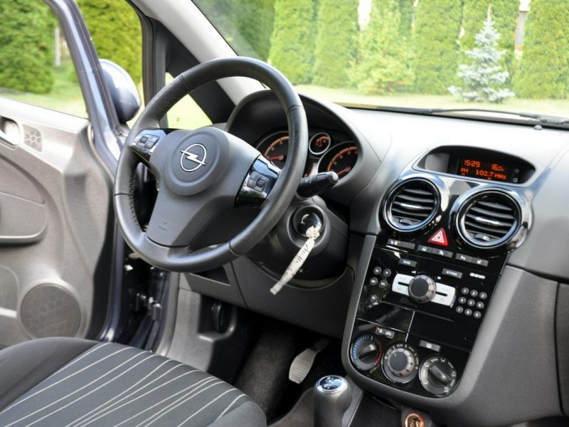 Opel Corsa 1.2i(70KM)*Welur*Klimatronik*Grzana Kierownica*Parktronik*Alu15"ASO D (2006-2014)