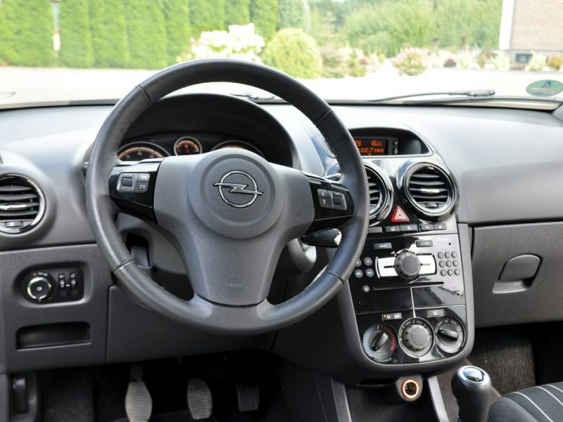Opel Corsa 1.2i(70KM)*Welur*Klimatronik*Grzana Kierownica*Parktronik*Alu15"ASO D (2006-2014)