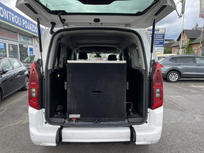 Opel Combo Life Opel ComboLife Niepełnosprawnych inwalida rampa Bogate wyposażenie2020 2018-