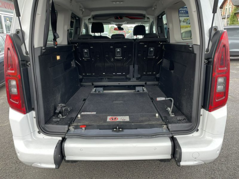 Opel Combo Life Opel ComboLife Niepełnosprawnych inwalida rampa Bogate wyposażenie2020 2018-