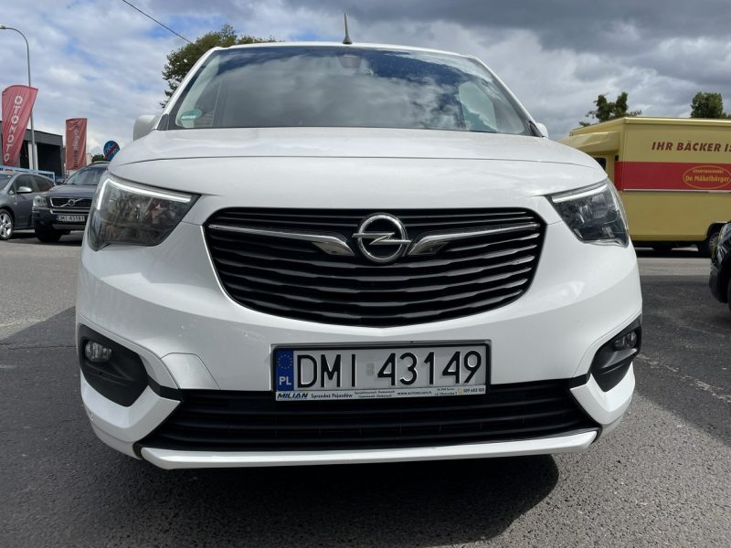 Opel Combo Life Opel ComboLife Niepełnosprawnych inwalida rampa Bogate wyposażenie2020 2018-