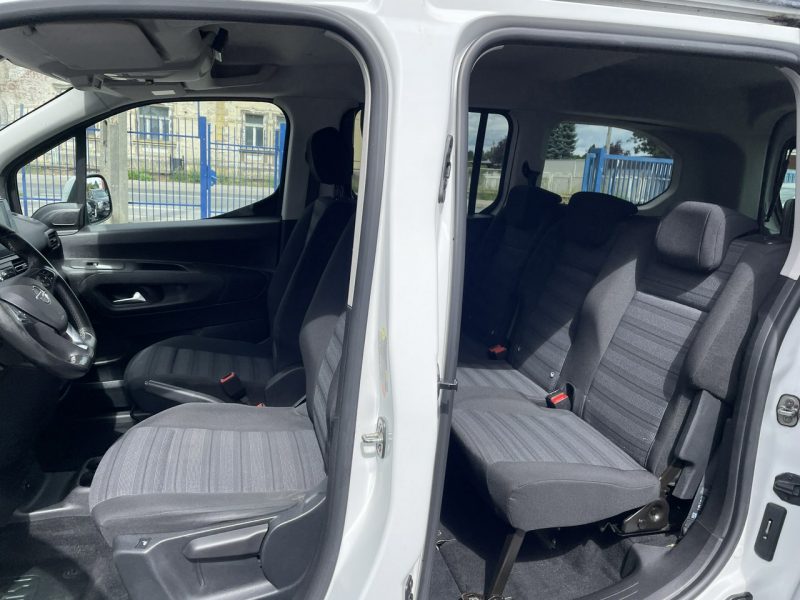 Opel Combo Life Opel ComboLife Niepełnosprawnych inwalida rampa Bogate wyposażenie2020 2018-