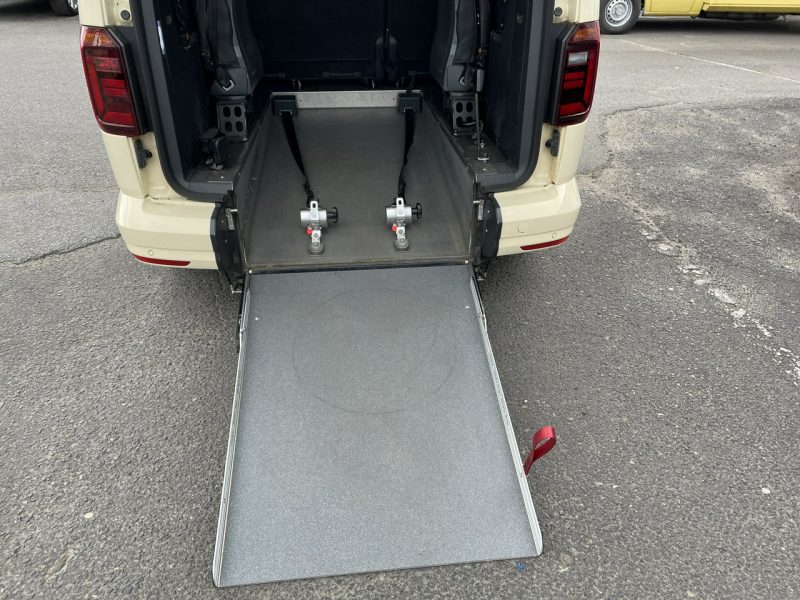 Volkswagen Caddy Caddy 2.0-150 Niepełnosprawnych inwalida rampa Bogate wyposażeniePFRON IV (2015-)
