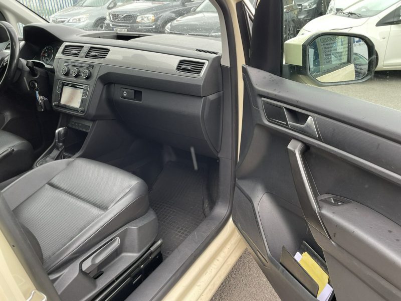 Volkswagen Caddy Caddy 2.0-150 Niepełnosprawnych inwalida rampa Bogate wyposażeniePFRON IV (2015-)