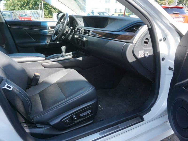 Lexus GS polski salon, wersja elegance IV (2012-)