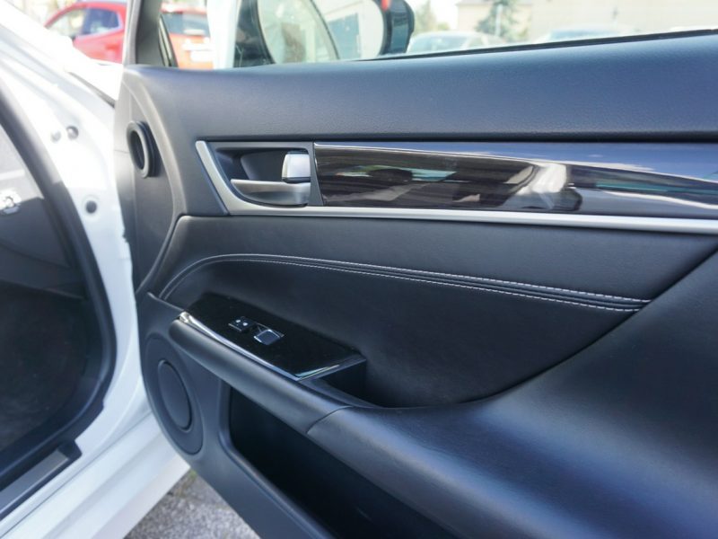 Lexus GS polski salon, wersja elegance IV (2012-)