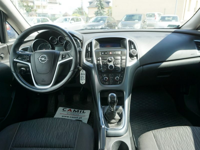 Opel Astra polski salon, ubezpieczony J (2009-2019)