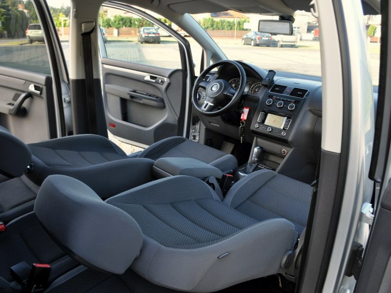 Volkswagen Touran 1.6TDI(105KM)*Duża Navi*Klimatronik*Asys.Parkowania*Welur*Reling*Alu16 II (2010-2015)