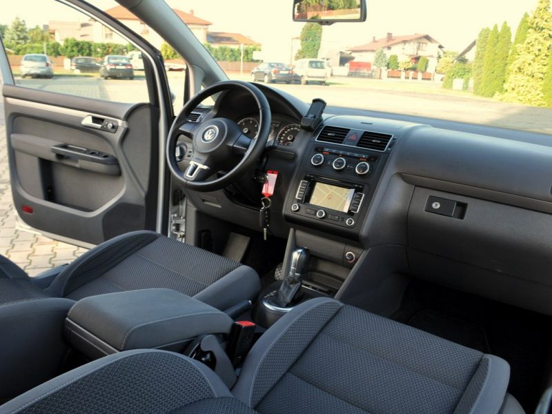 Volkswagen Touran 1.6TDI(105KM)*Duża Navi*Klimatronik*Asys.Parkowania*Welur*Reling*Alu16 II (2010-2015)