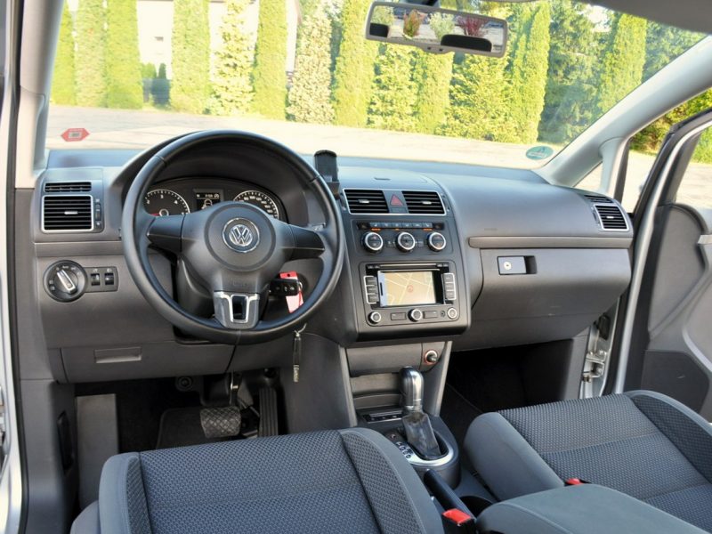 Volkswagen Touran 1.6TDI(105KM)*Duża Navi*Klimatronik*Asys.Parkowania*Welur*Reling*Alu16 II (2010-2015)
