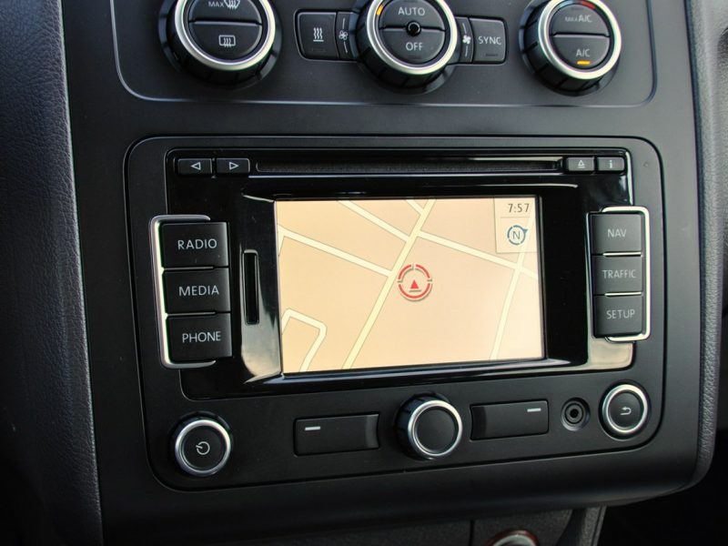 Volkswagen Touran 1.6TDI(105KM)*Duża Navi*Klimatronik*Asys.Parkowania*Welur*Reling*Alu16 II (2010-2015)