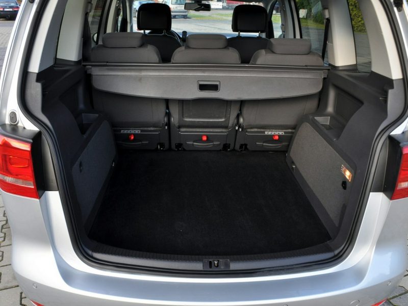 Volkswagen Touran 1.6TDI(105KM)*Duża Navi*Klimatronik*Asys.Parkowania*Welur*Reling*Alu16 II (2010-2015)
