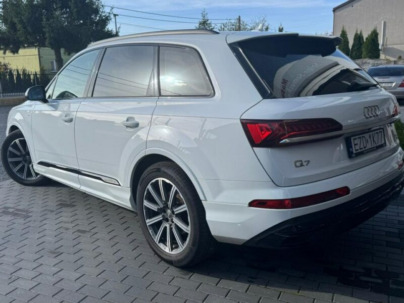 Audi Q7 II (2015-)