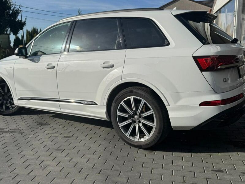 Audi Q7 II (2015-)