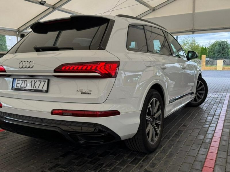 Audi Q7 III (2015-)