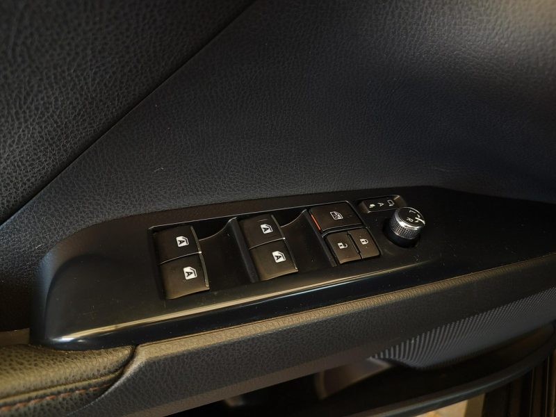 Toyota Camry 2.5 Hybryda 177KM Skóra ( ASO, PL, Vat23%) 3082221 IX (2018-)