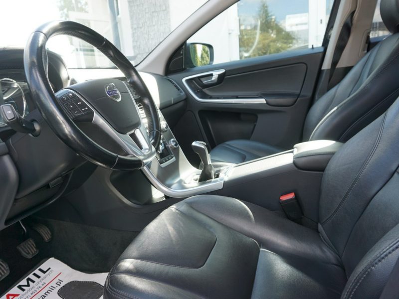 Volvo XC 60 zarejestrowany, ubezpieczony I (2008-2017)