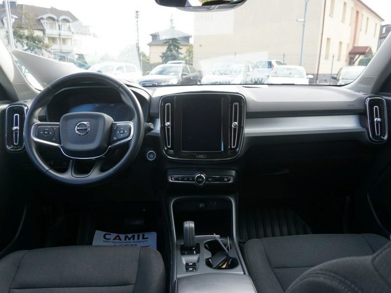 Volvo XC 40 polski salon, zadbany, niski przebieg , serwisowany